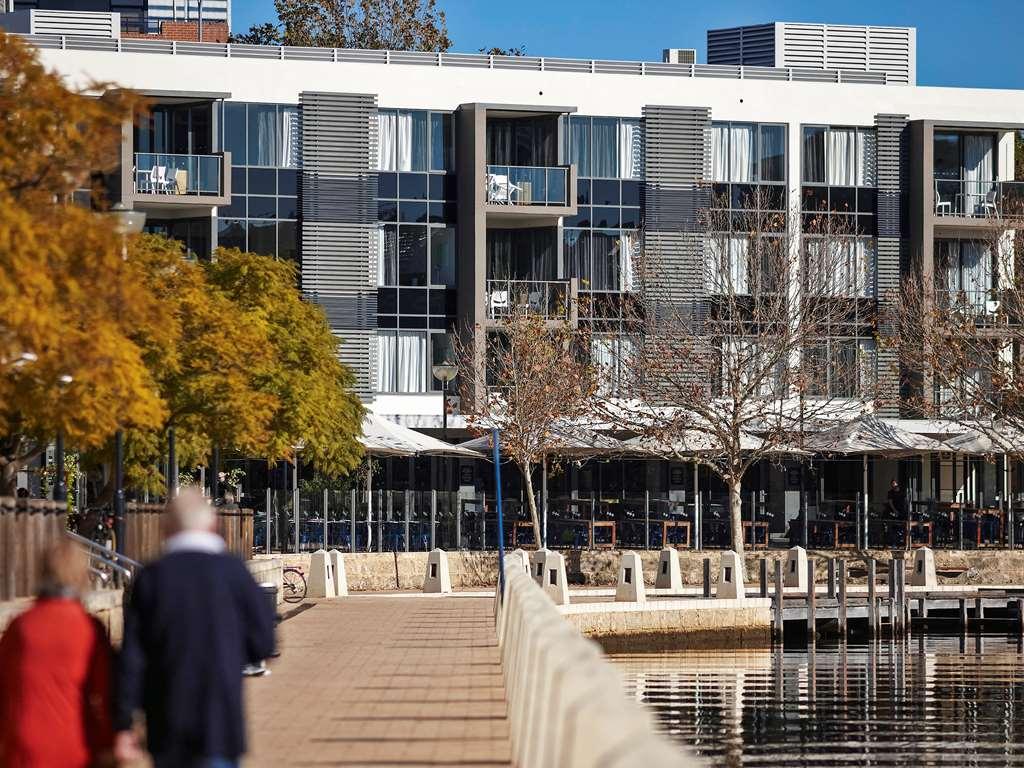 East Perth Suites Hotel Exterior photo