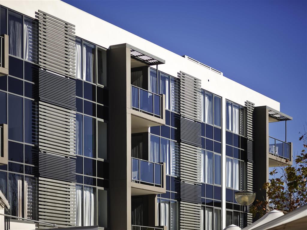 East Perth Suites Hotel Exterior photo