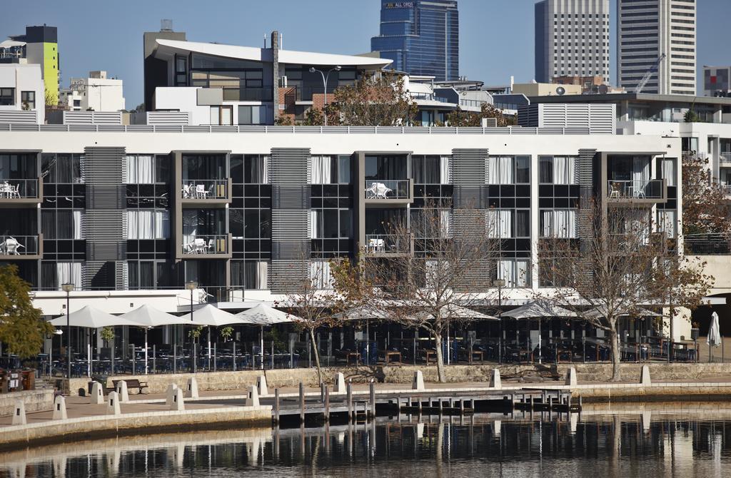 East Perth Suites Hotel Exterior photo